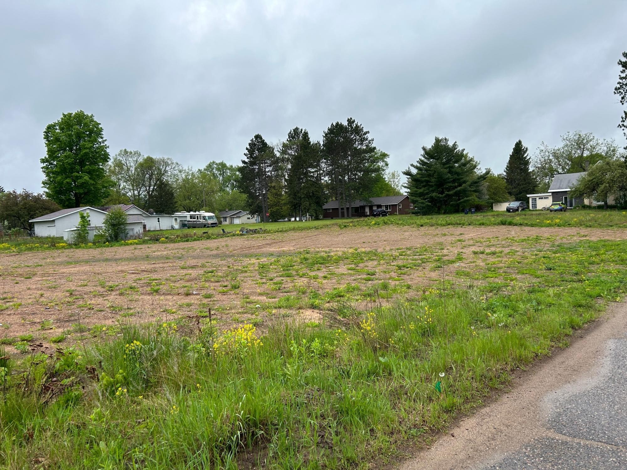 4. 1.3 Acre Lind Ave