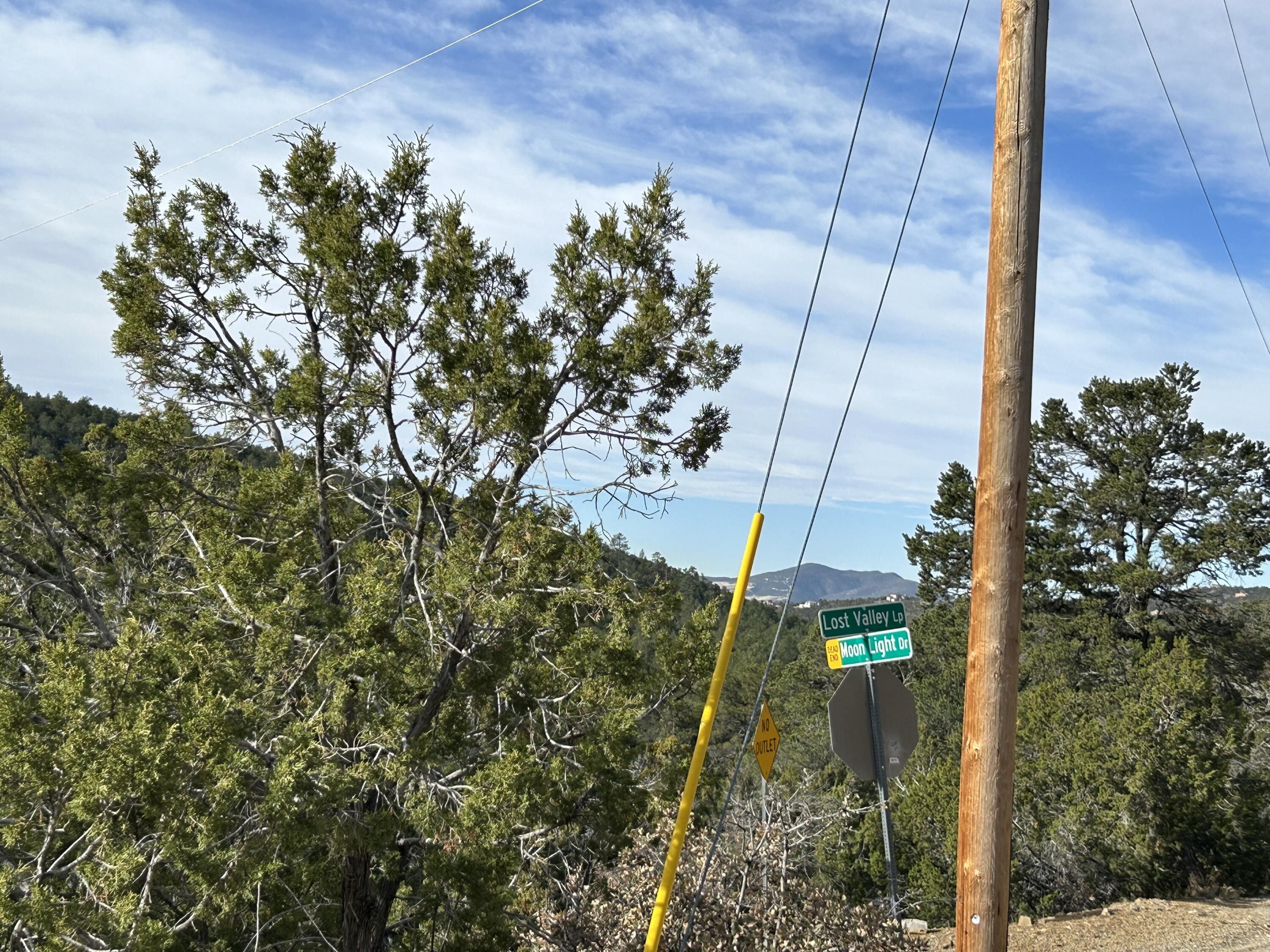 4. Lost Valley Loop