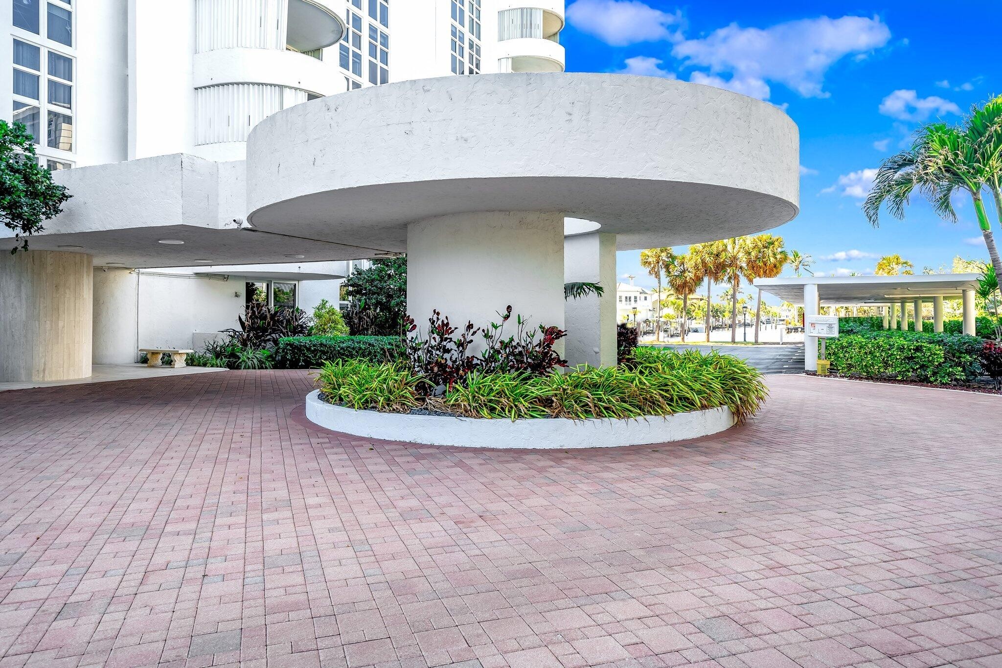 5. 2200 S Ocean Boulevard