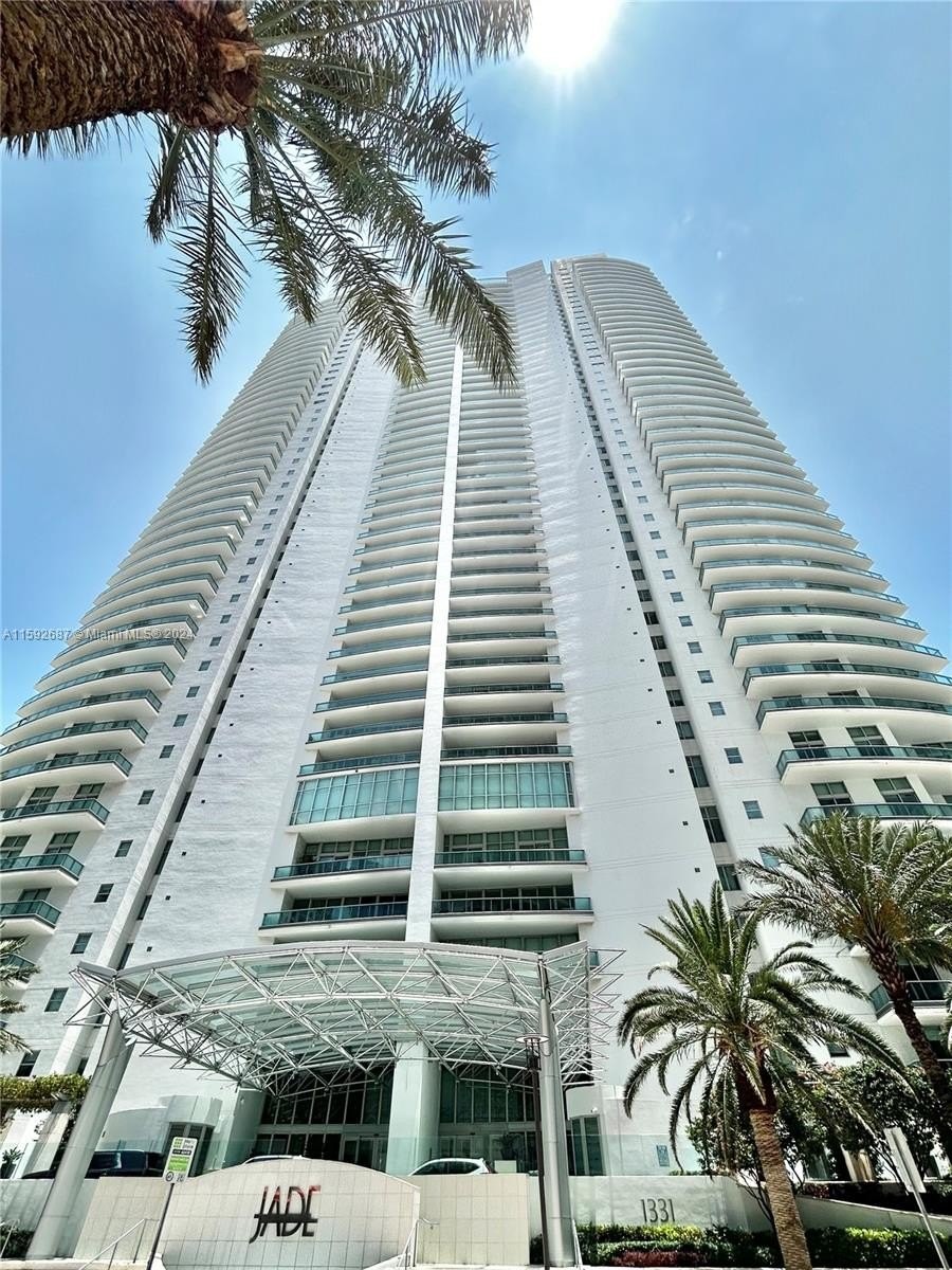 0. 1331 Brickell Bay Dr