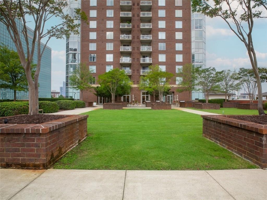 34. 285 Centennial Olympic Park Drive NW