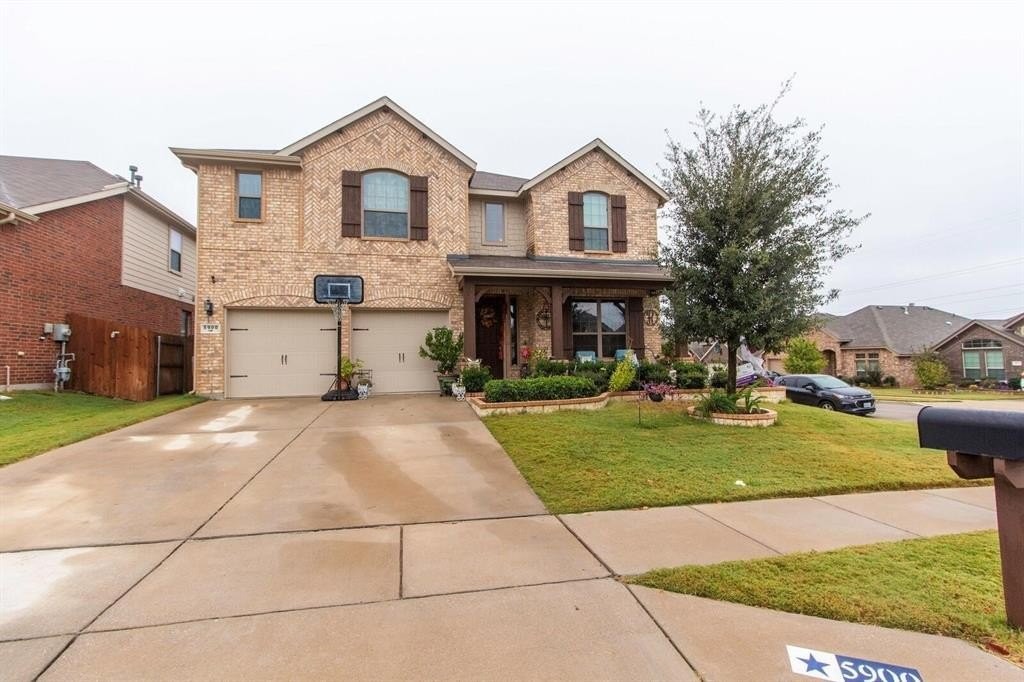 4. 5900 Paddlefish Drive