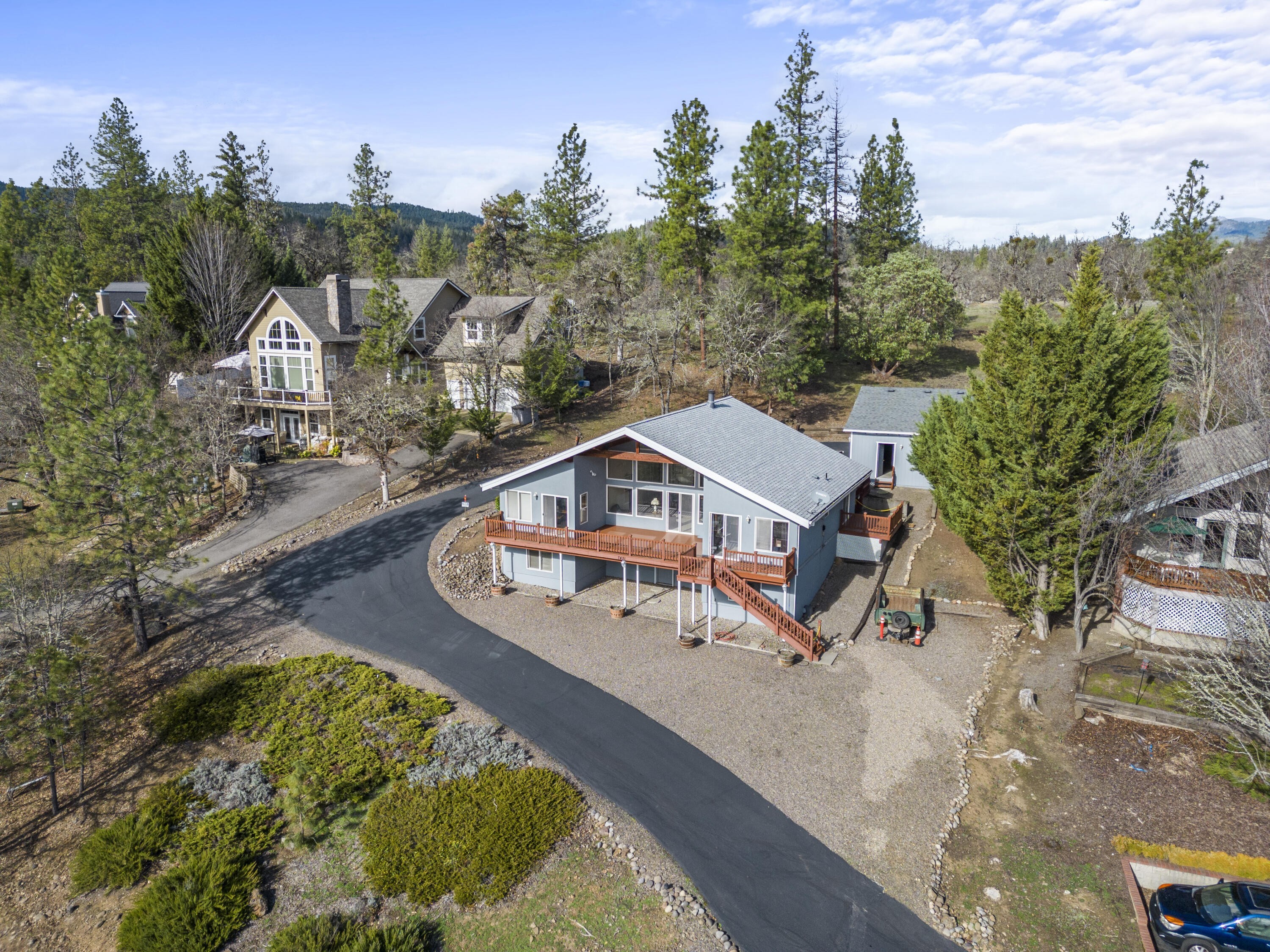 1. 7431 Rogue River Drive