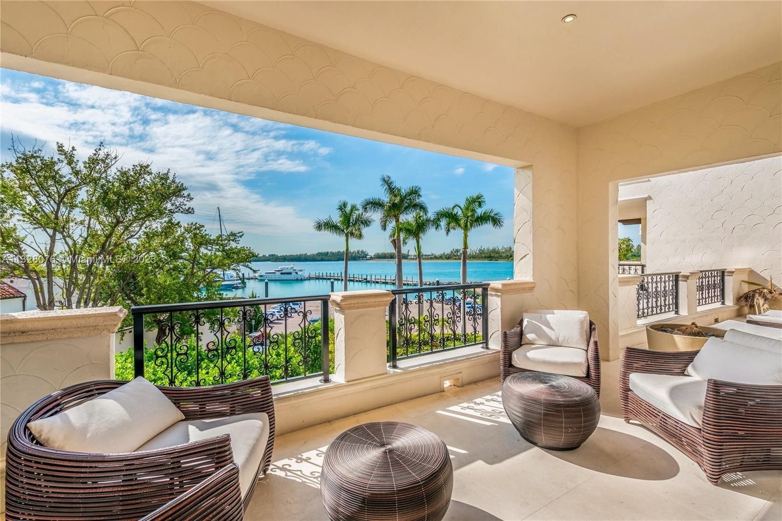 13. 2031 Fisher Island Dr