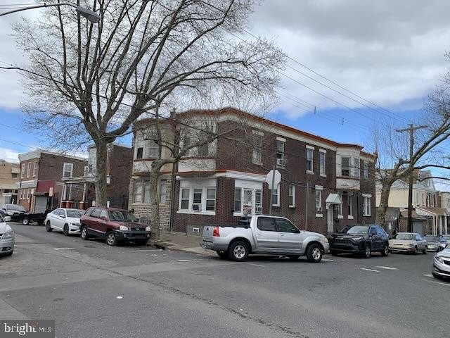 2. 513 - 515 - 517 W Ruscomb Street