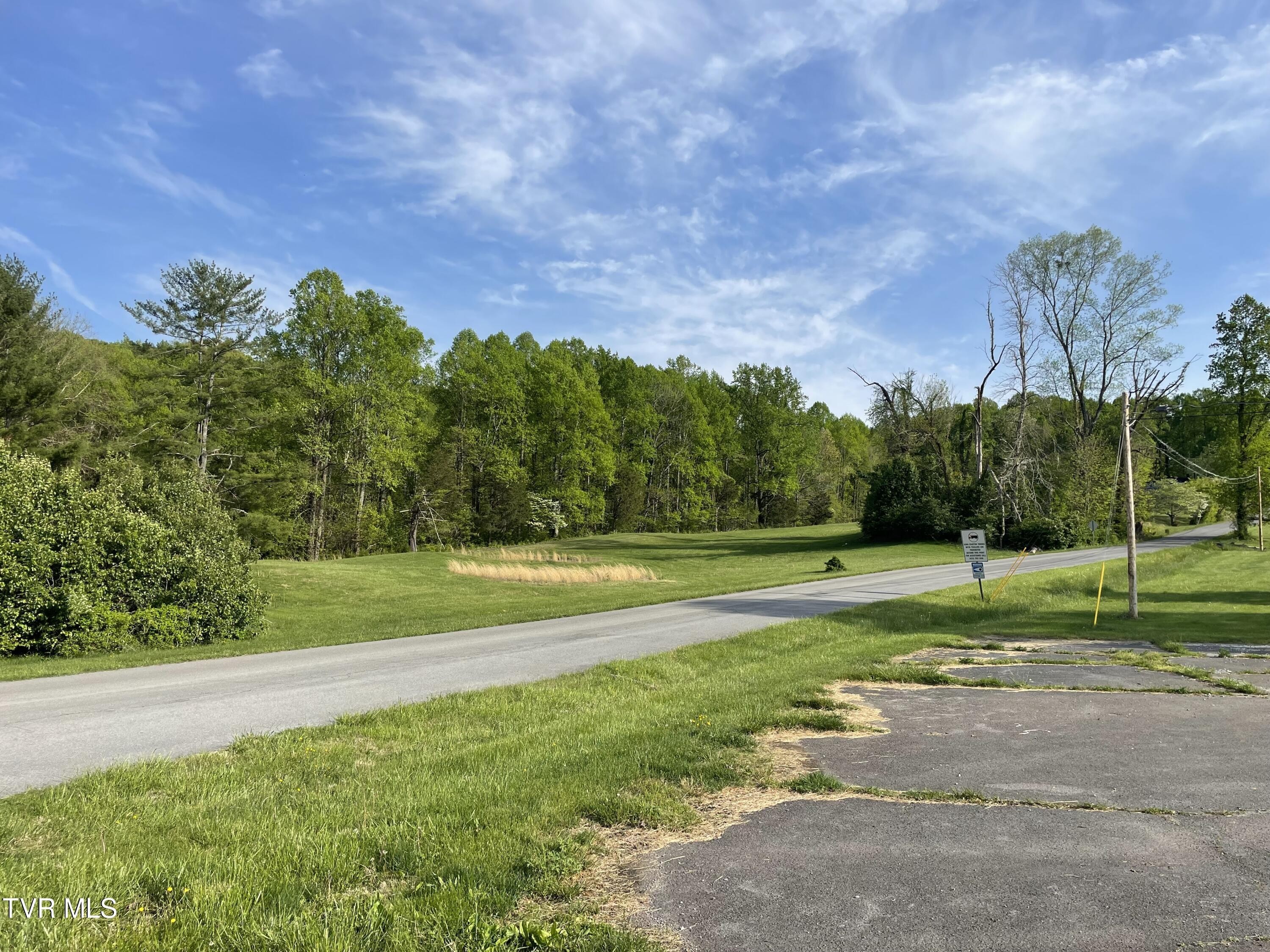 20. 190 Golf Course Road