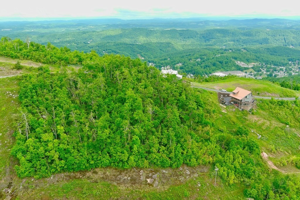 14. 6 Overlook Lane