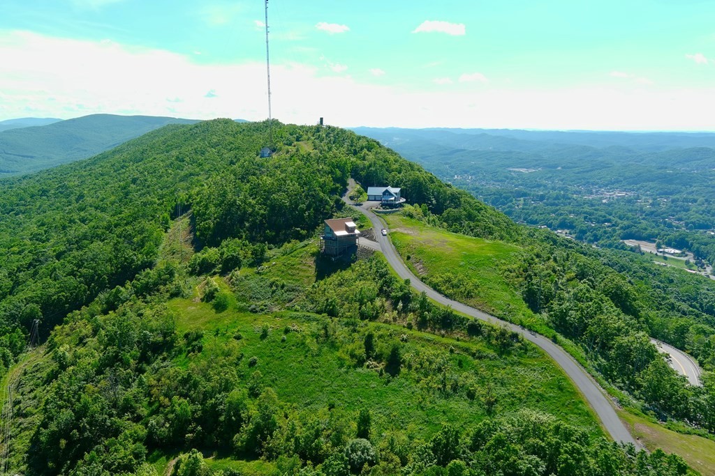 4. 6 Overlook Lane