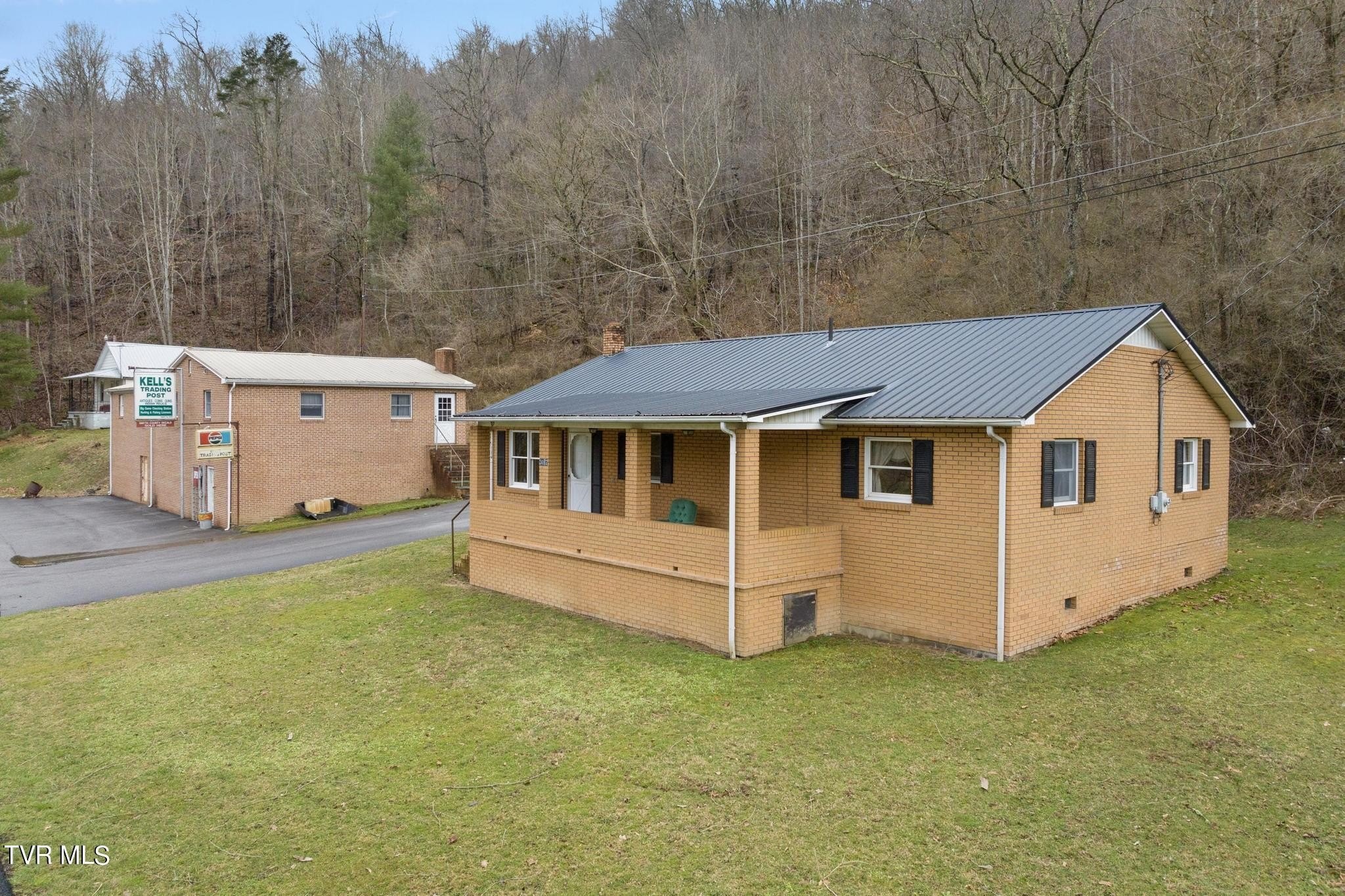 1. 3057 Saltville Highway