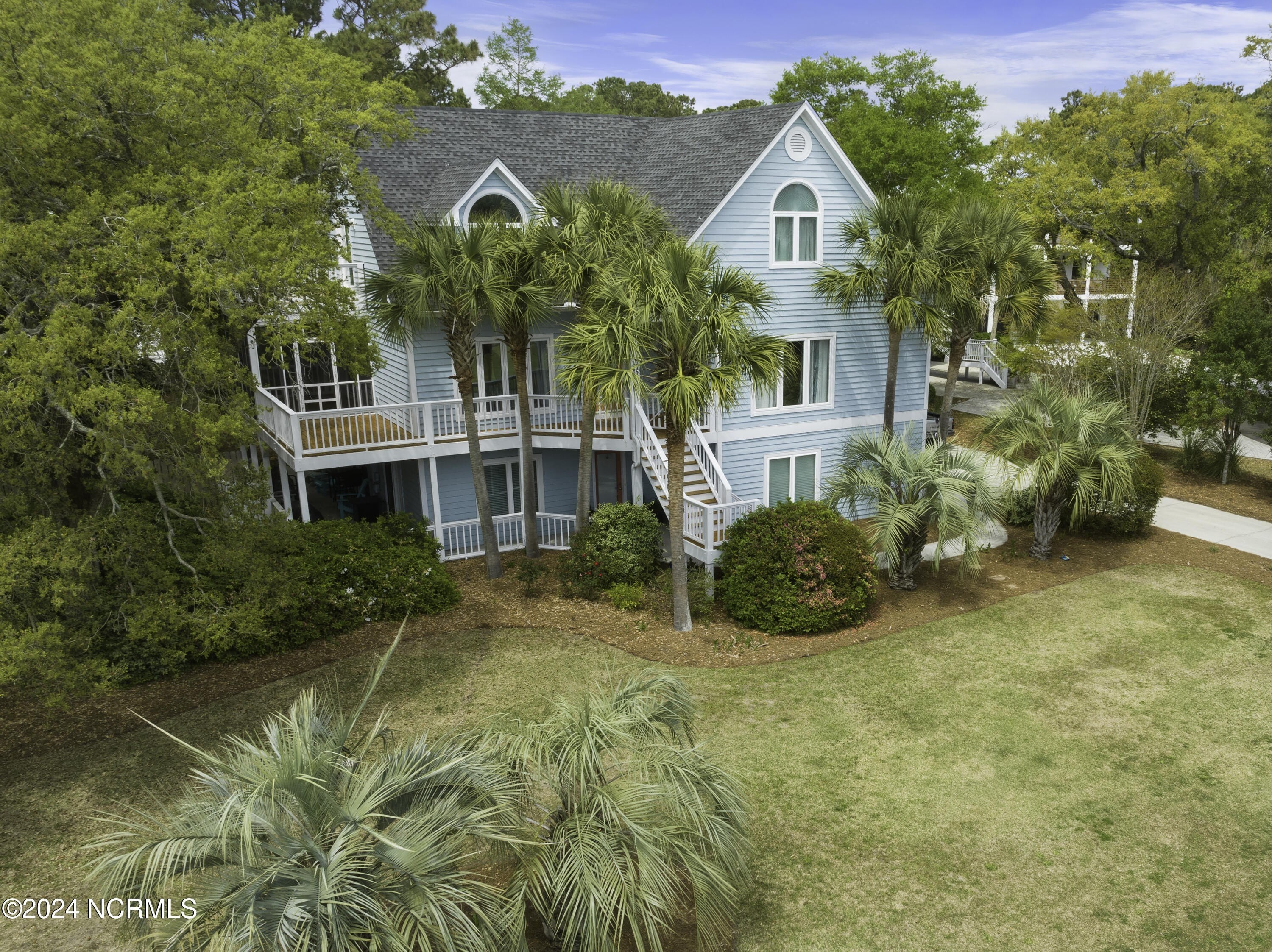 1. 7206 Grouper Court