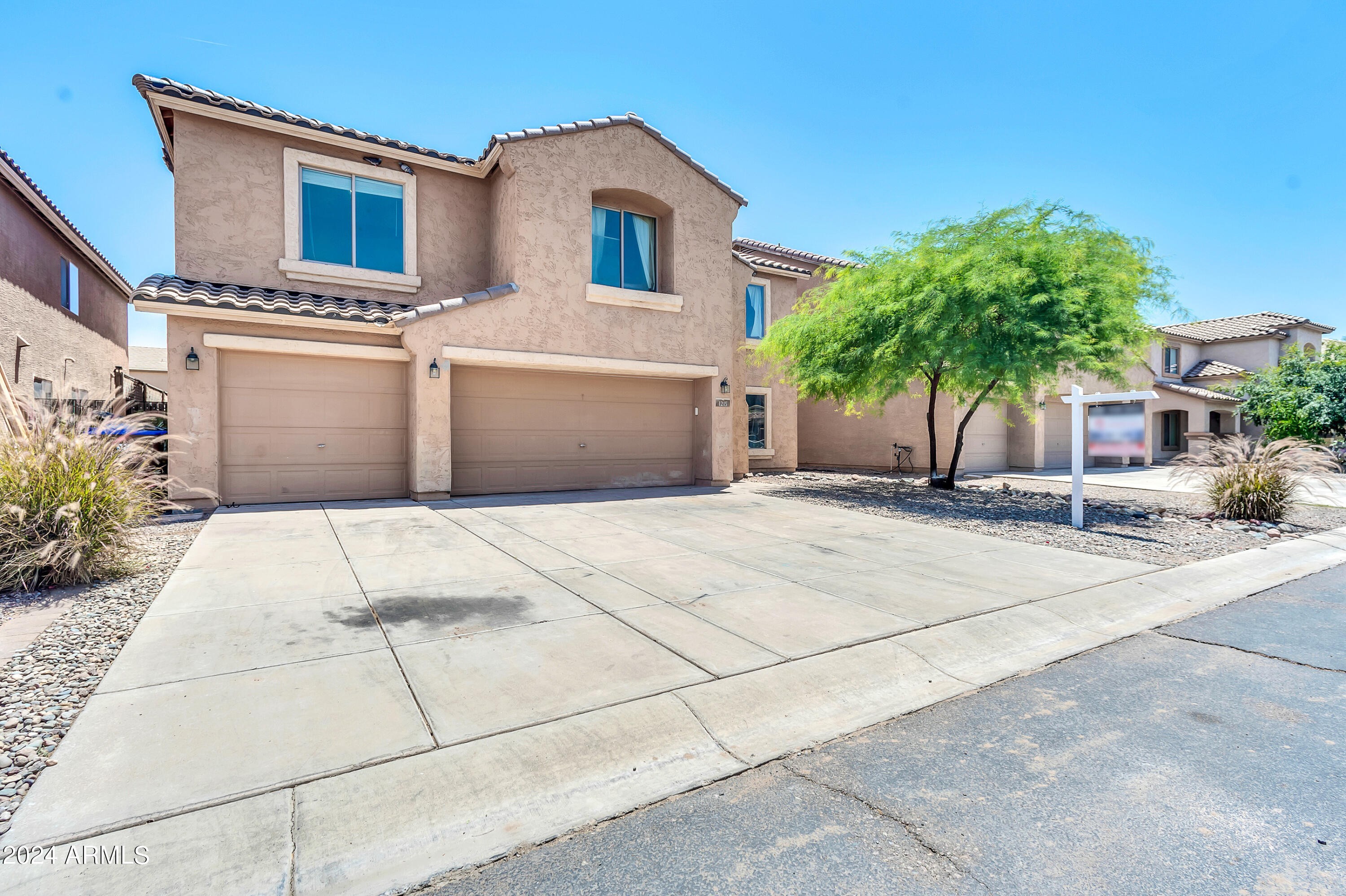 29. 1215 W Ocotillo Street