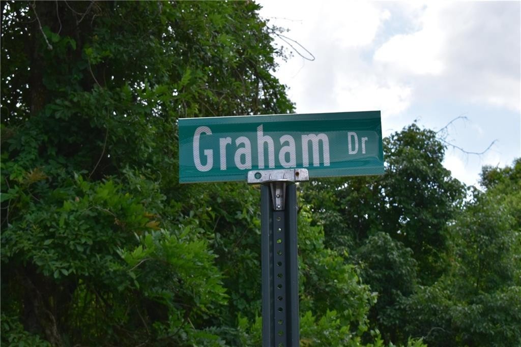 6. 4 Graham Drive