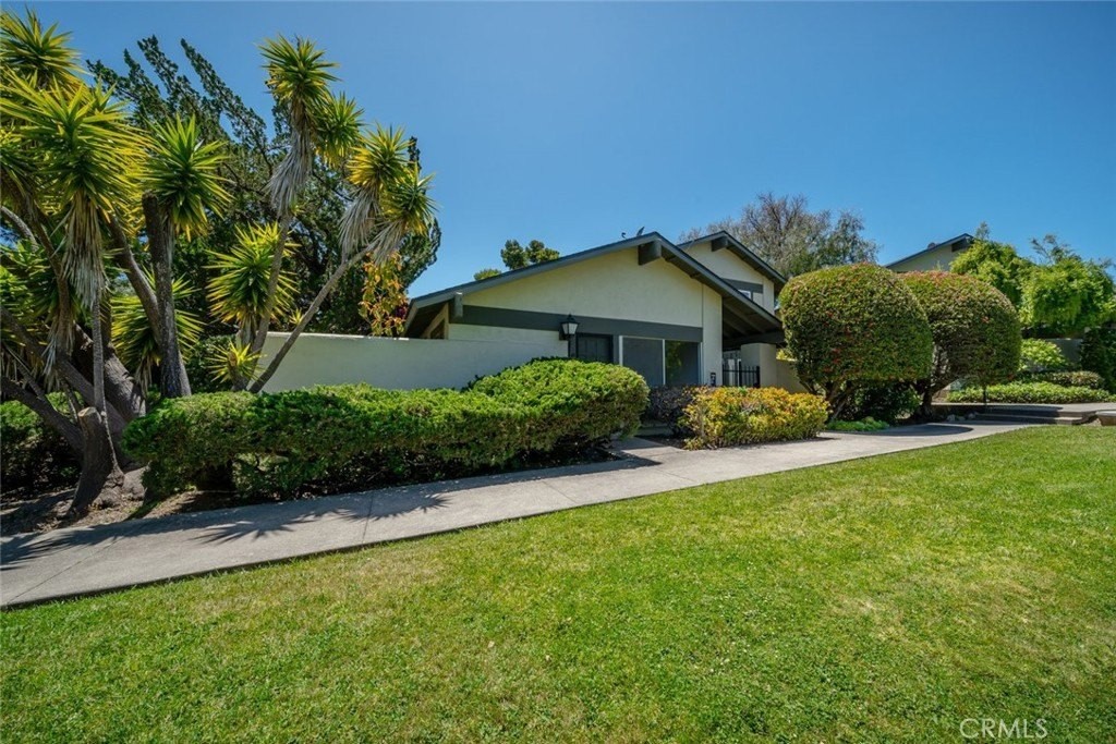 2. 1750 Prefumo Canyon Road