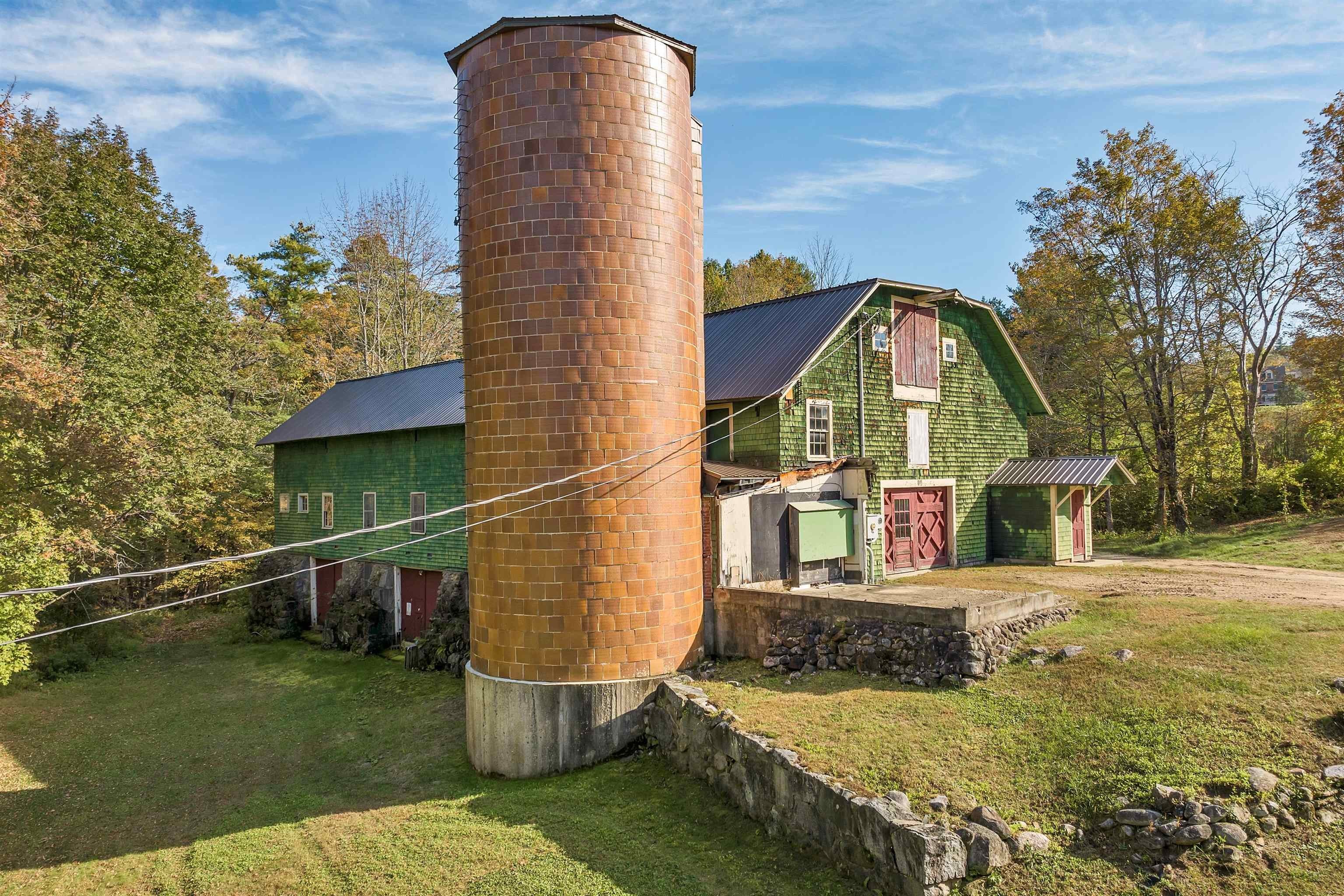 8. 11, 15, &amp; 18 Barn Lane