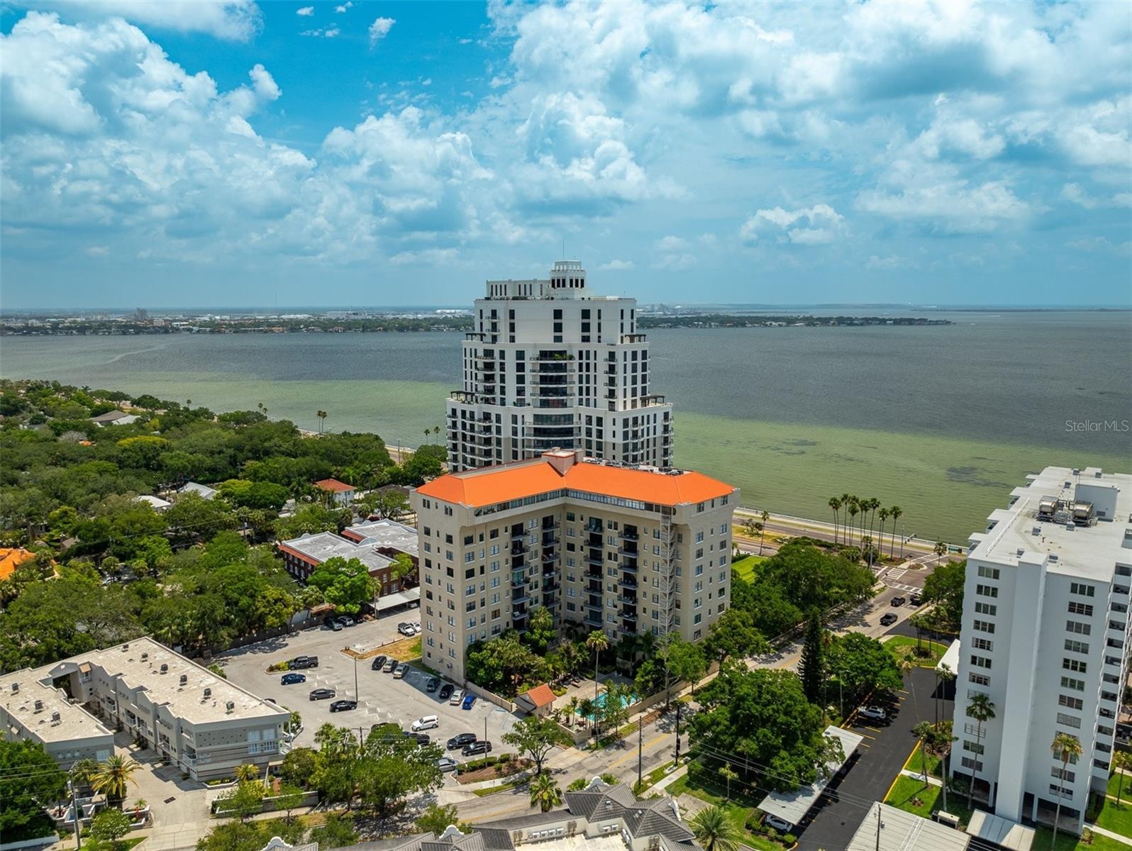 29. 2109 Bayshore Boulevard