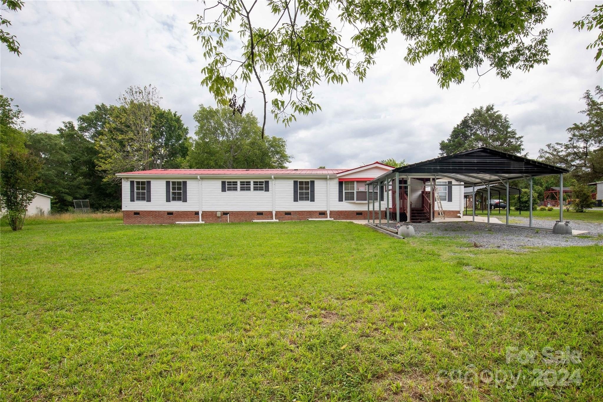 1. 3805 Saluda Road