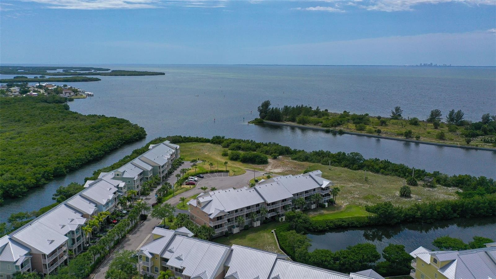 34. 3260 Mangrove Point Drive