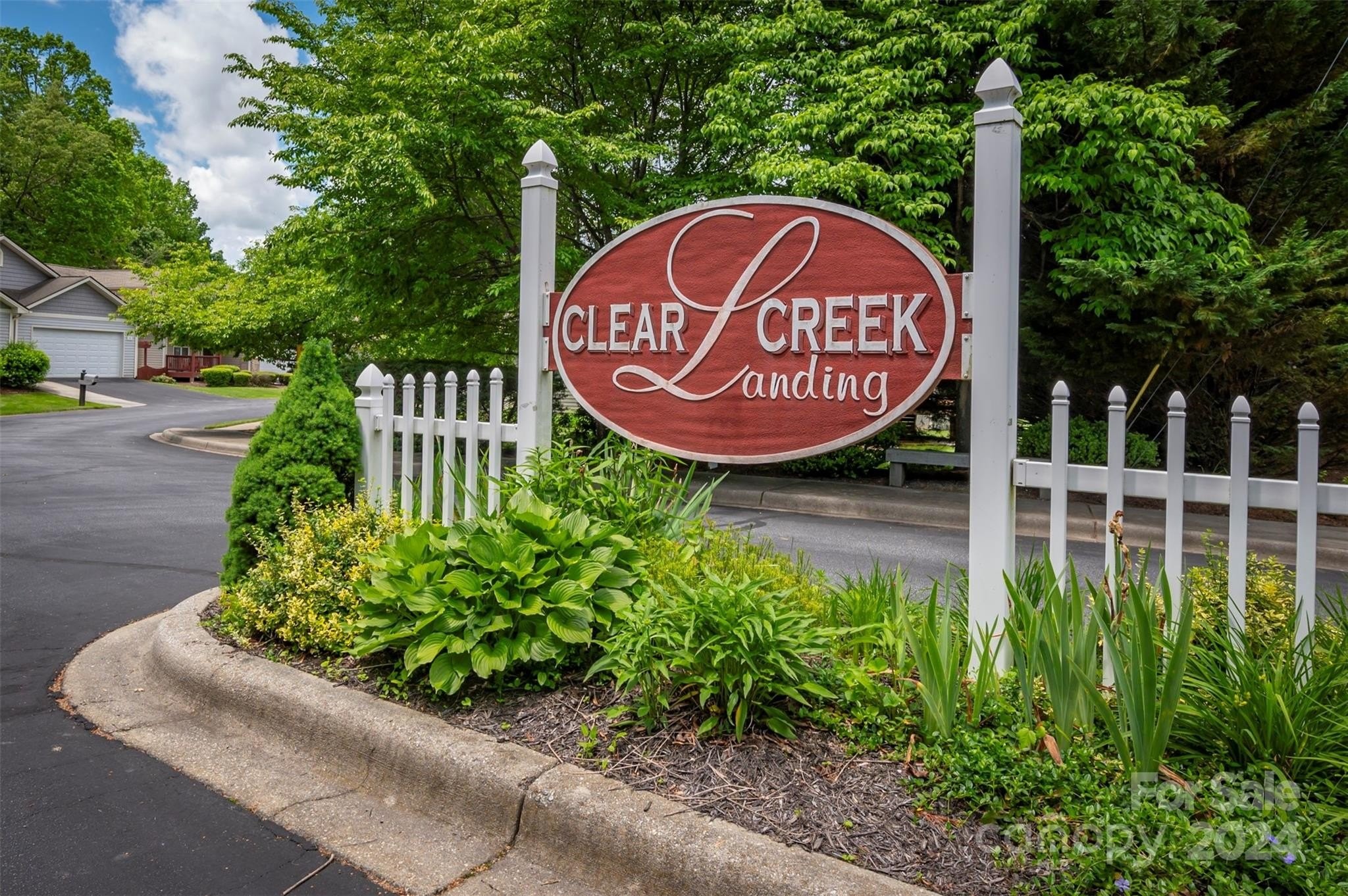 26. 85 Clear Creekside Drive