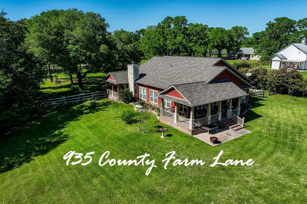 1. 935 County Farm Lane