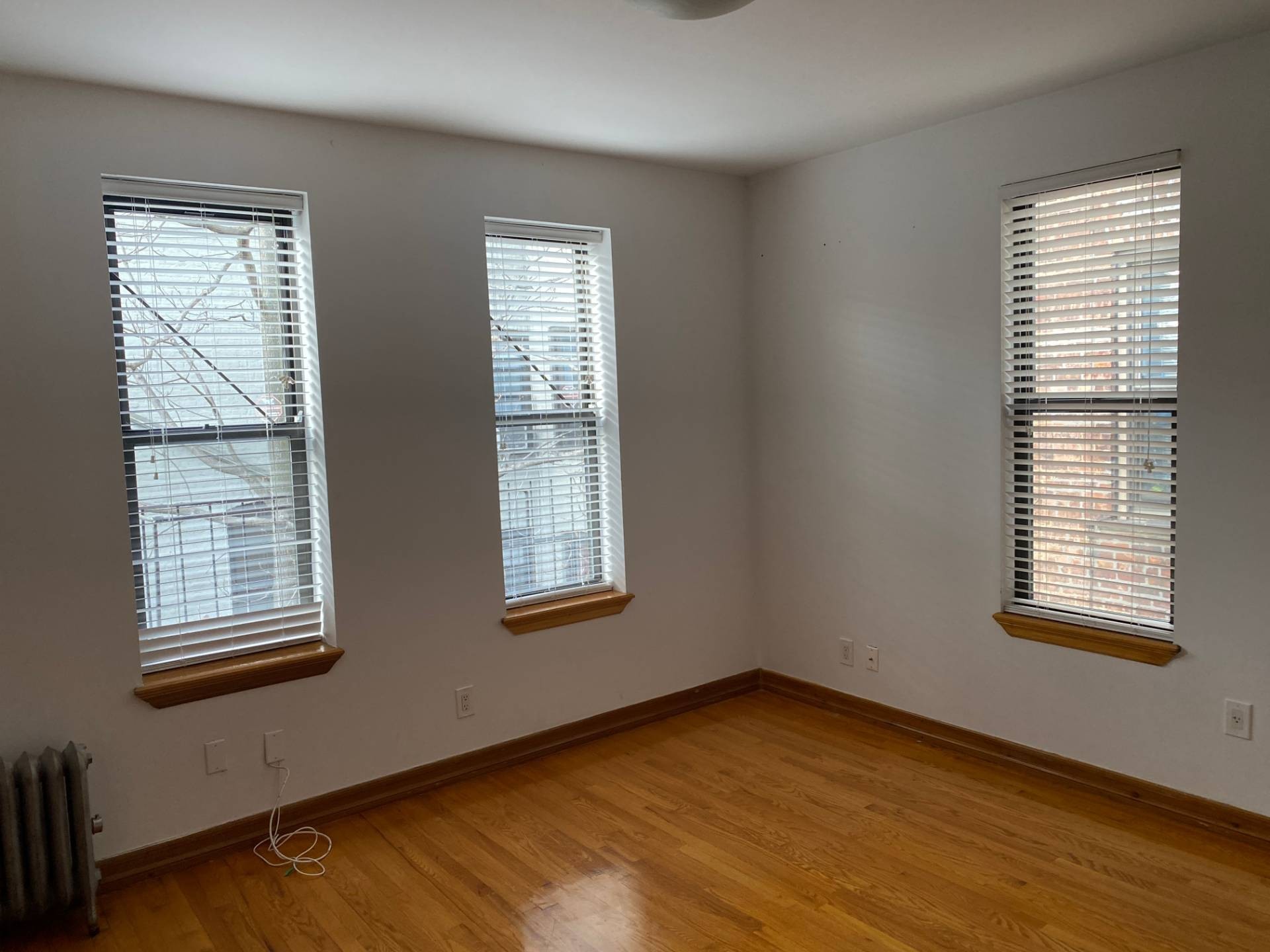 2. Centrally Located Excellent Condition Bay Ridge