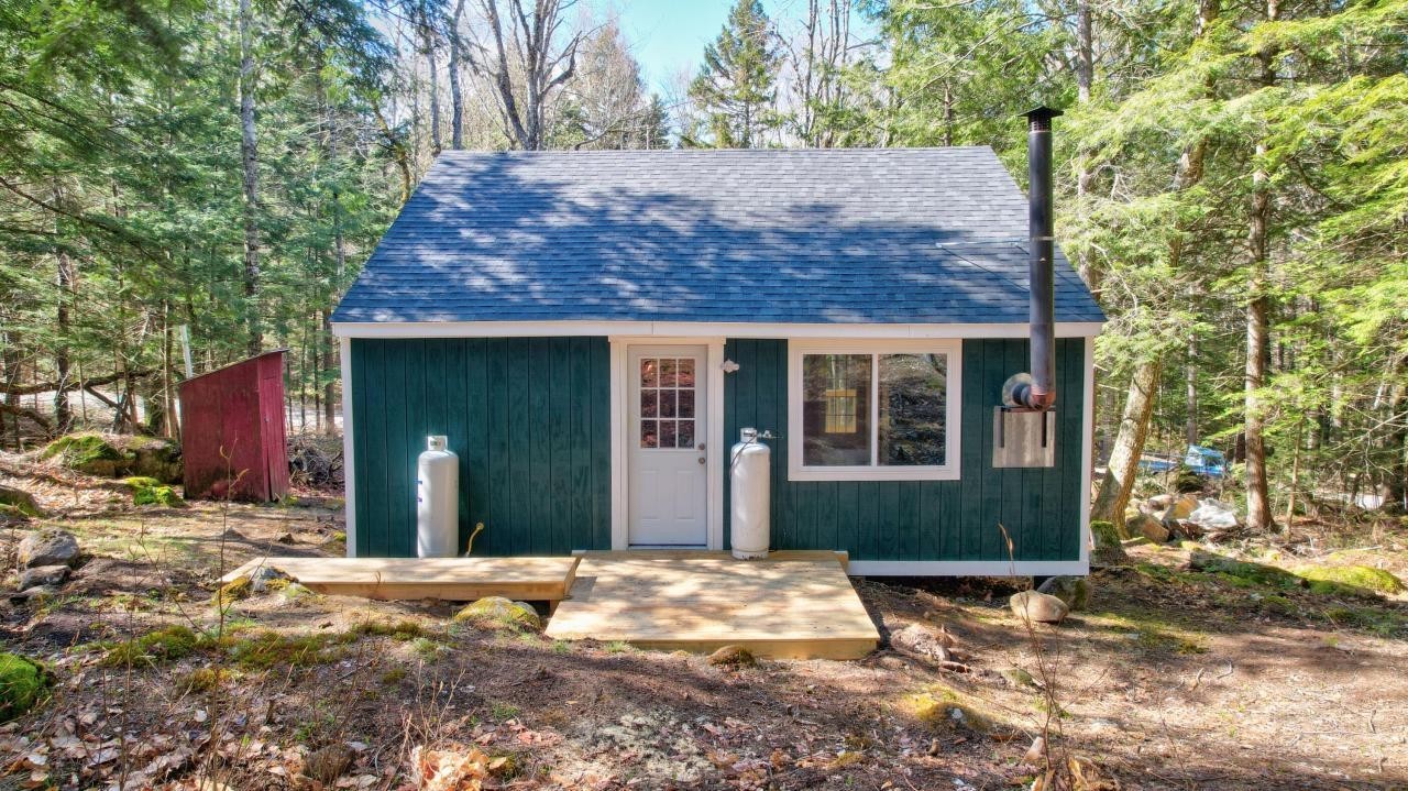 3. 120 Upper Lead Mountain Pond Road