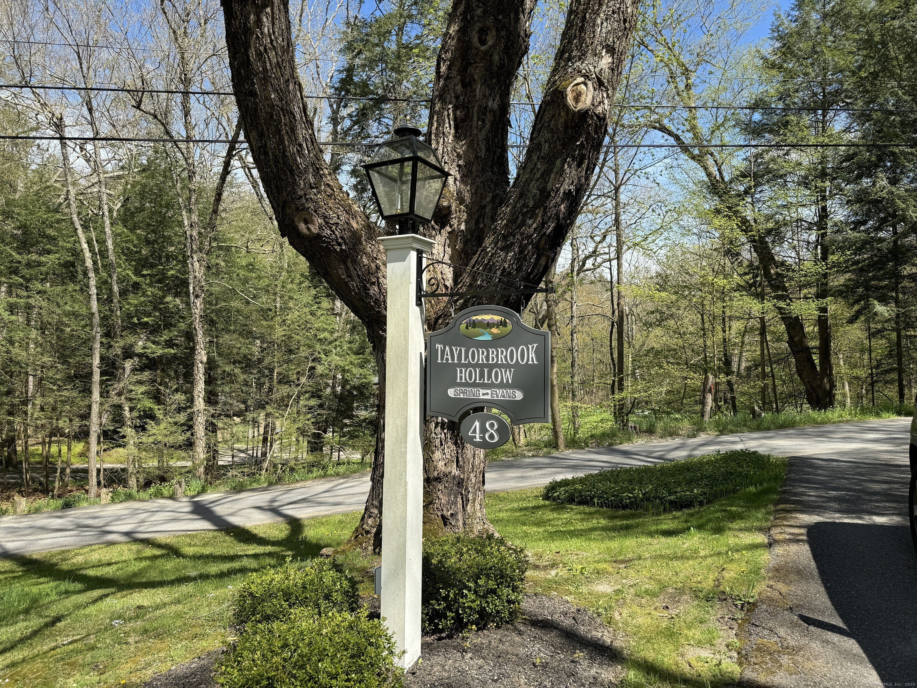 13. 48 Covered Bridge Road