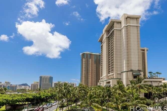 13. 1860 Ala Moana Boulevard