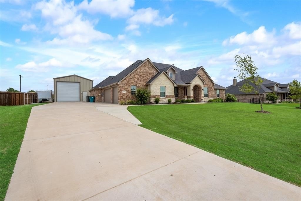 1. 13504 Prairie Vista Lane