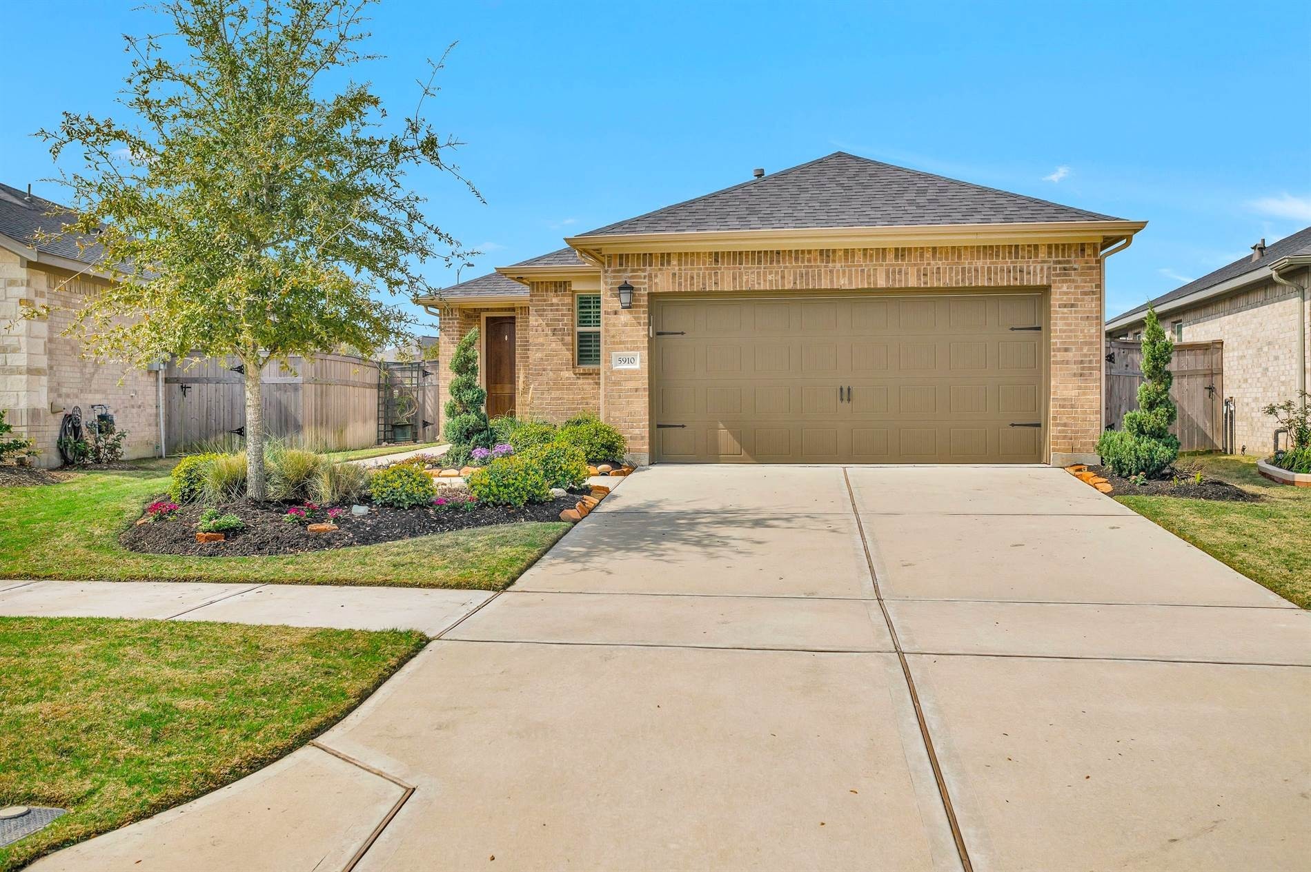 2. 5910 Pedernales Bend Lane