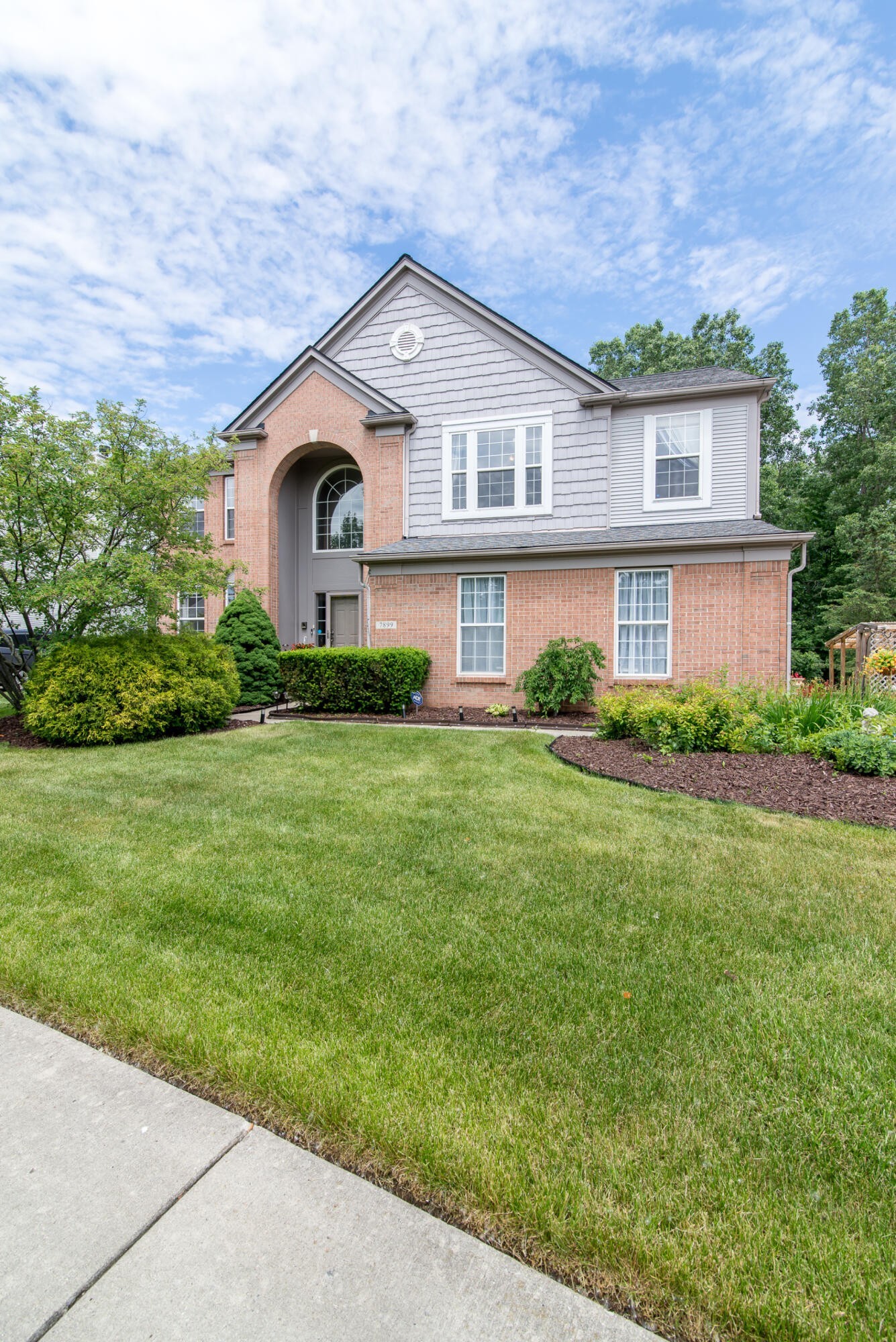 2. 7899 Breezewood Court