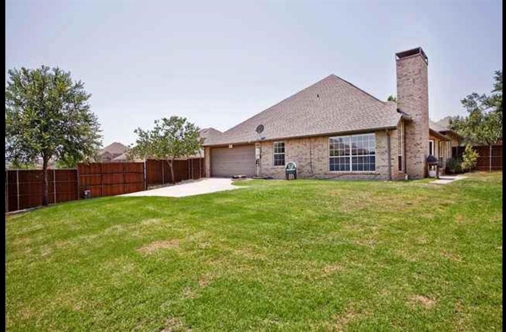 22. 9702 Valley Lake Court