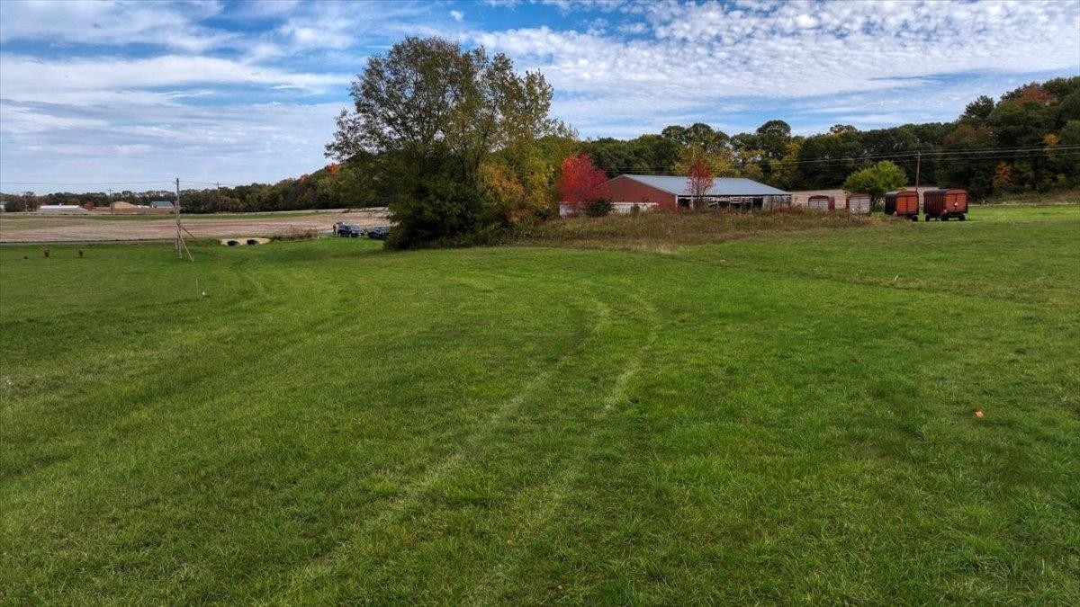 25. 3.11 Acres Delmore