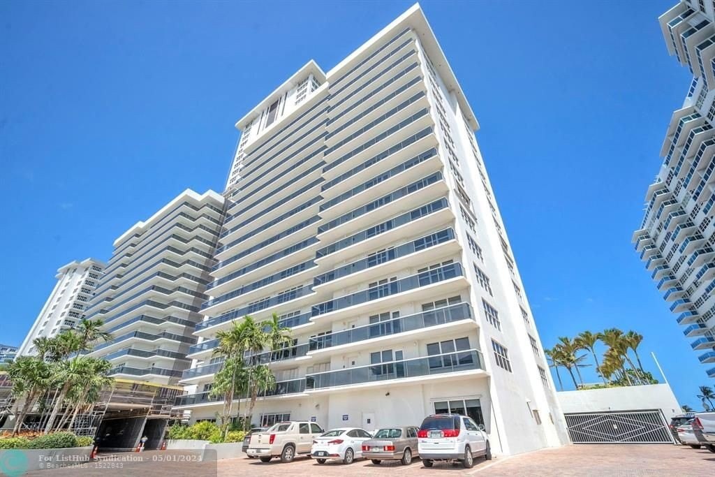 38. 3500 Galt Ocean Dr