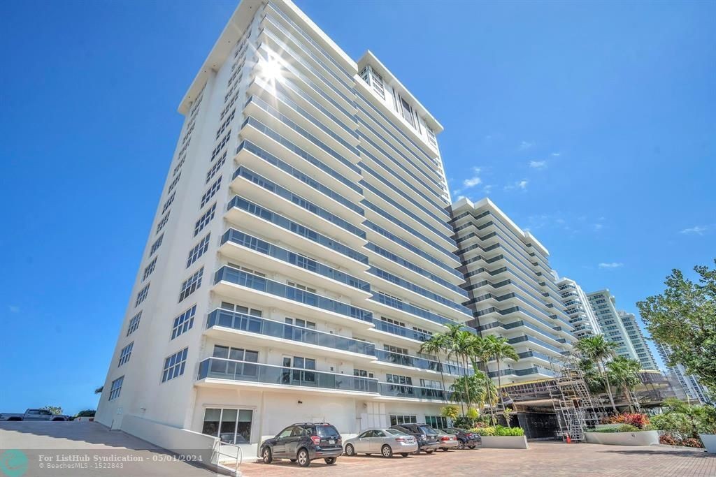 37. 3500 Galt Ocean Dr