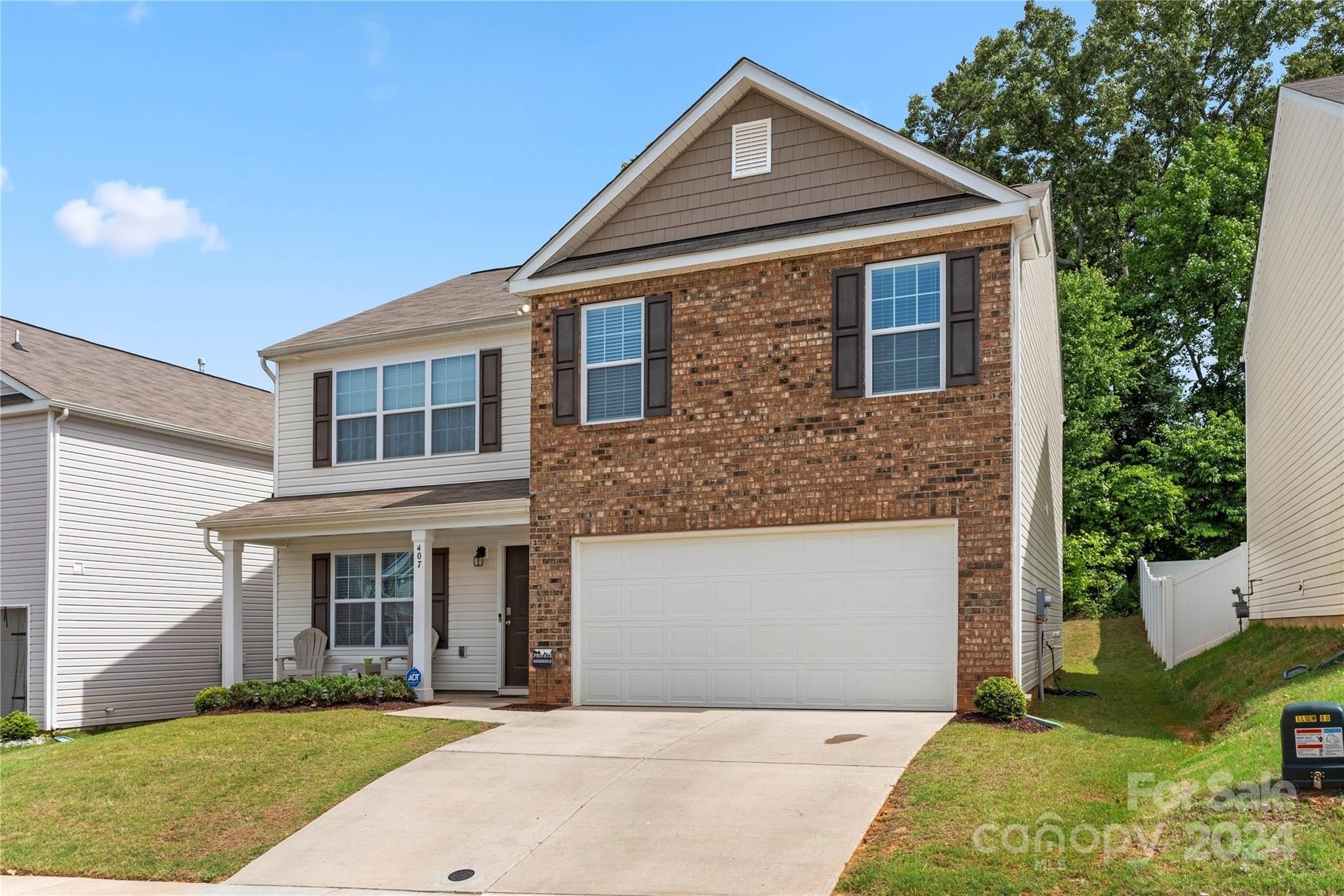 1. 407 Elmwood Pond Court