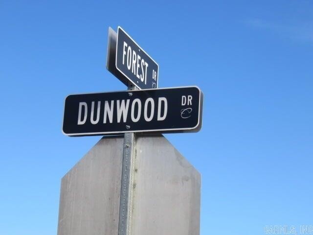 7. 000 Dunwood Drive