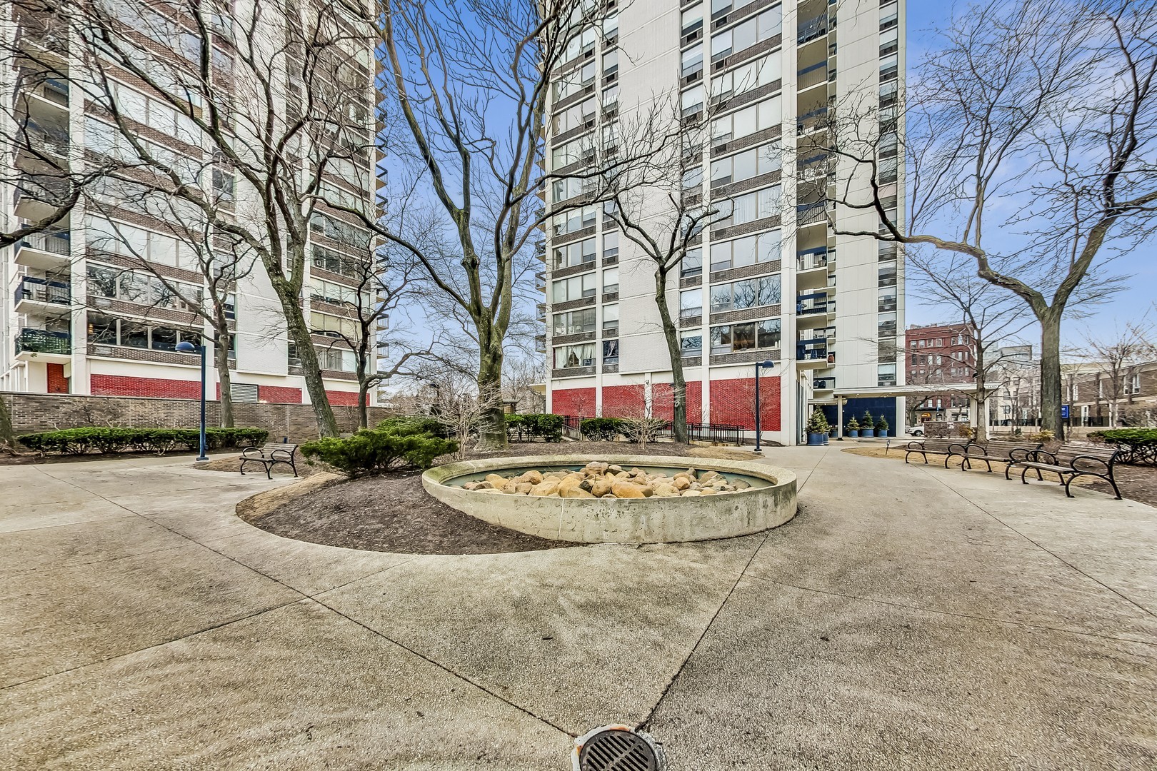 13. 1460 N Sandburg Terrace