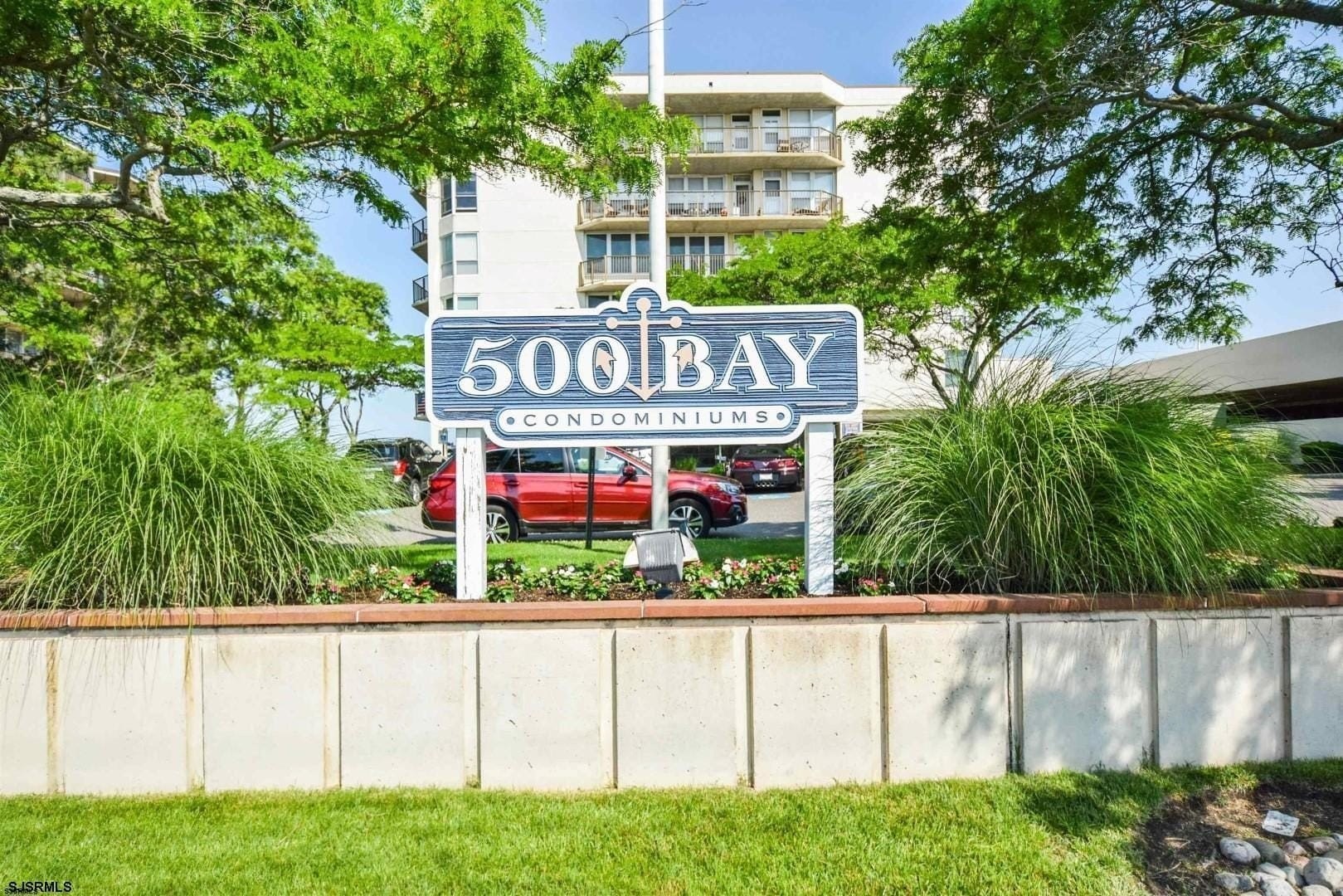 1. 500 Bay Ave