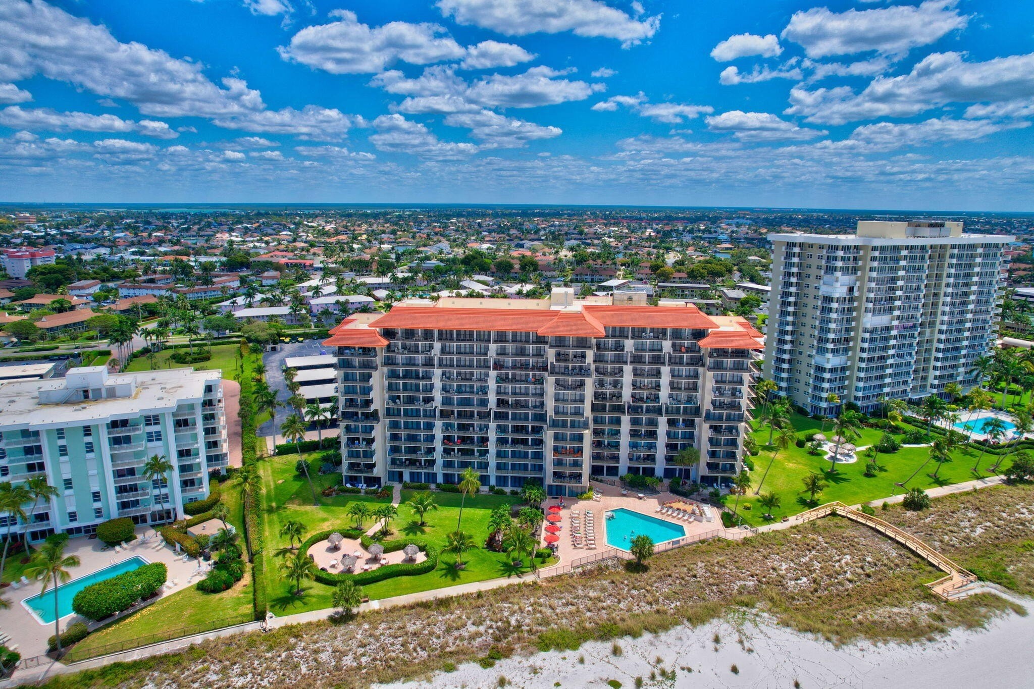 27. 180 Seaview Court