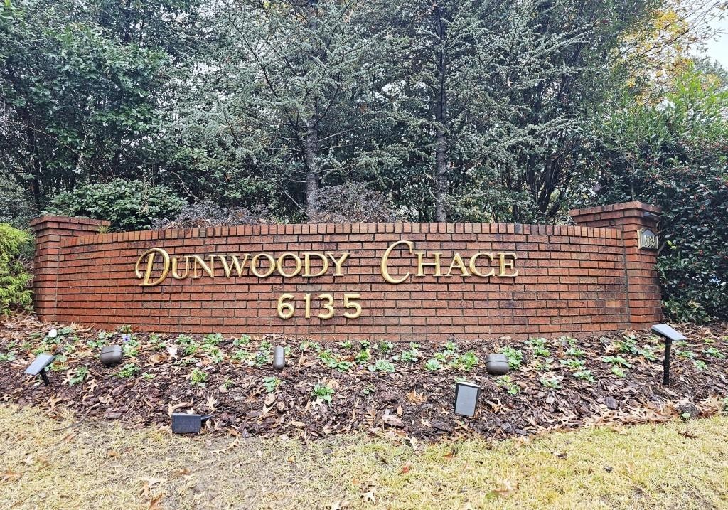 34. 707 Dunwoody Chace