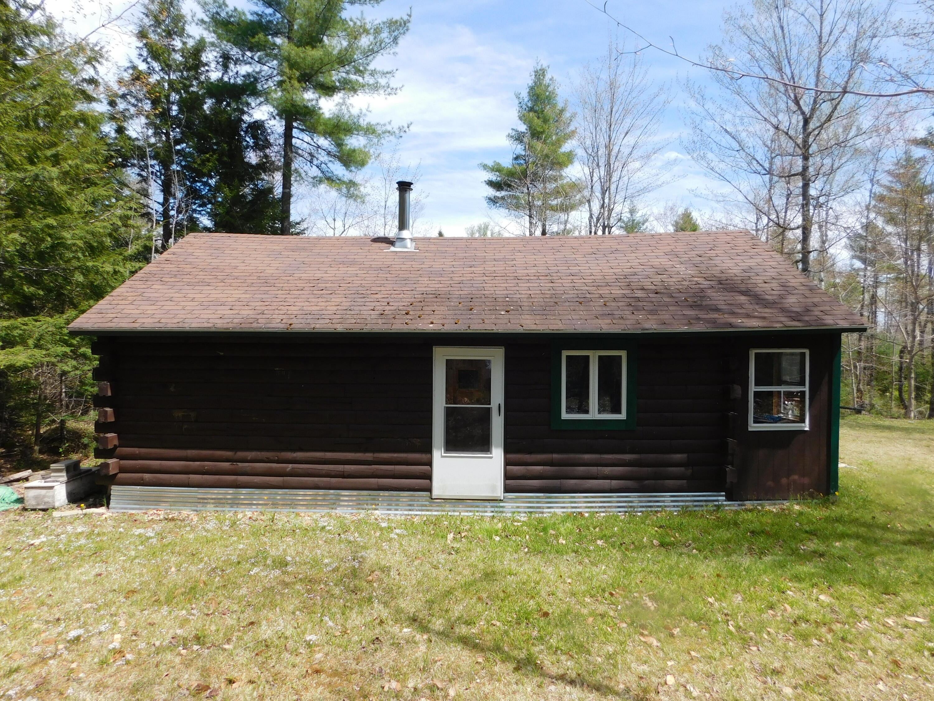 1. 124 &amp; 140 Pickerel Pond Road