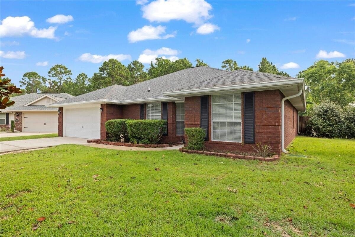 3. 2414 Grouper Court