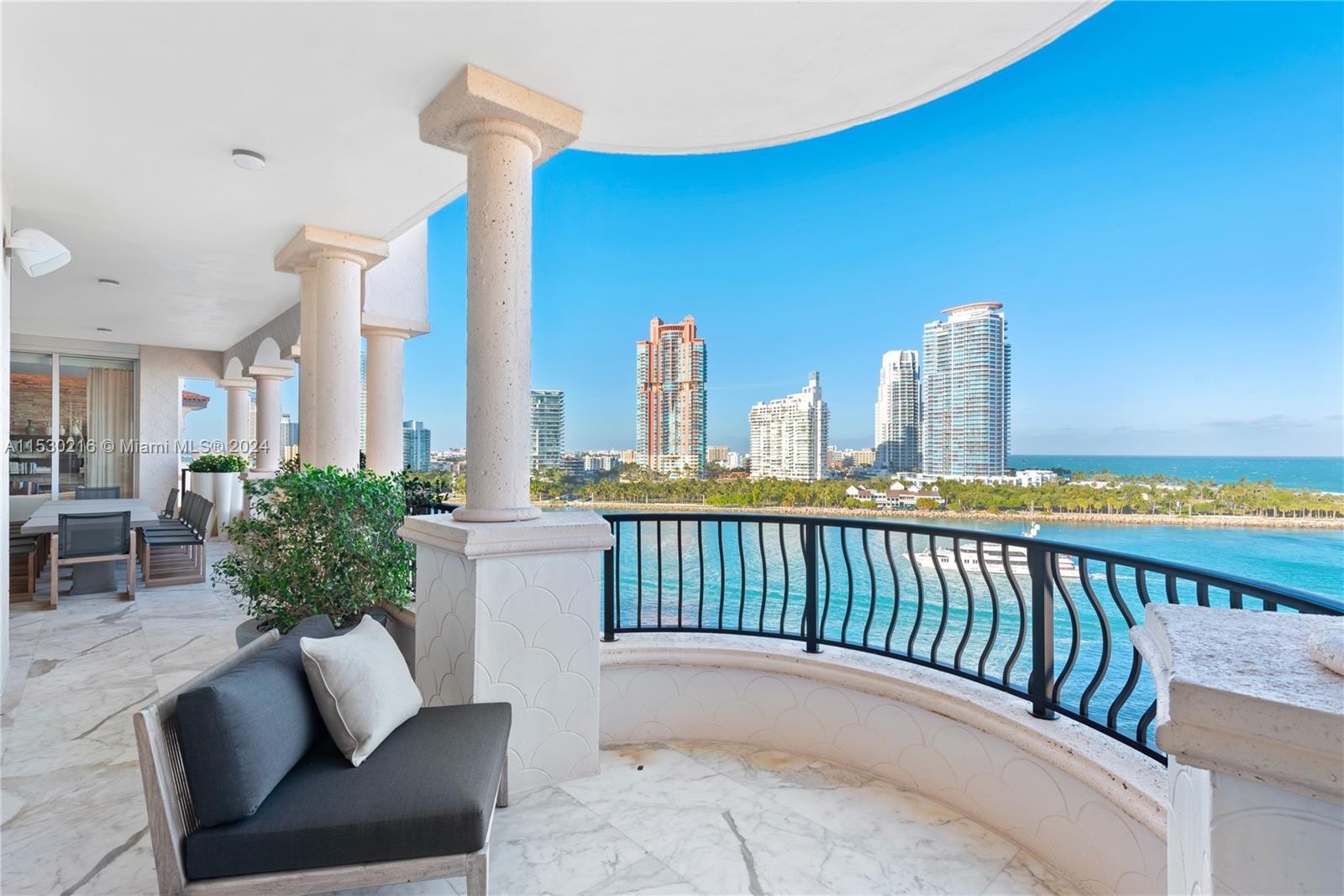 19. 7192 Fisher Island Dr