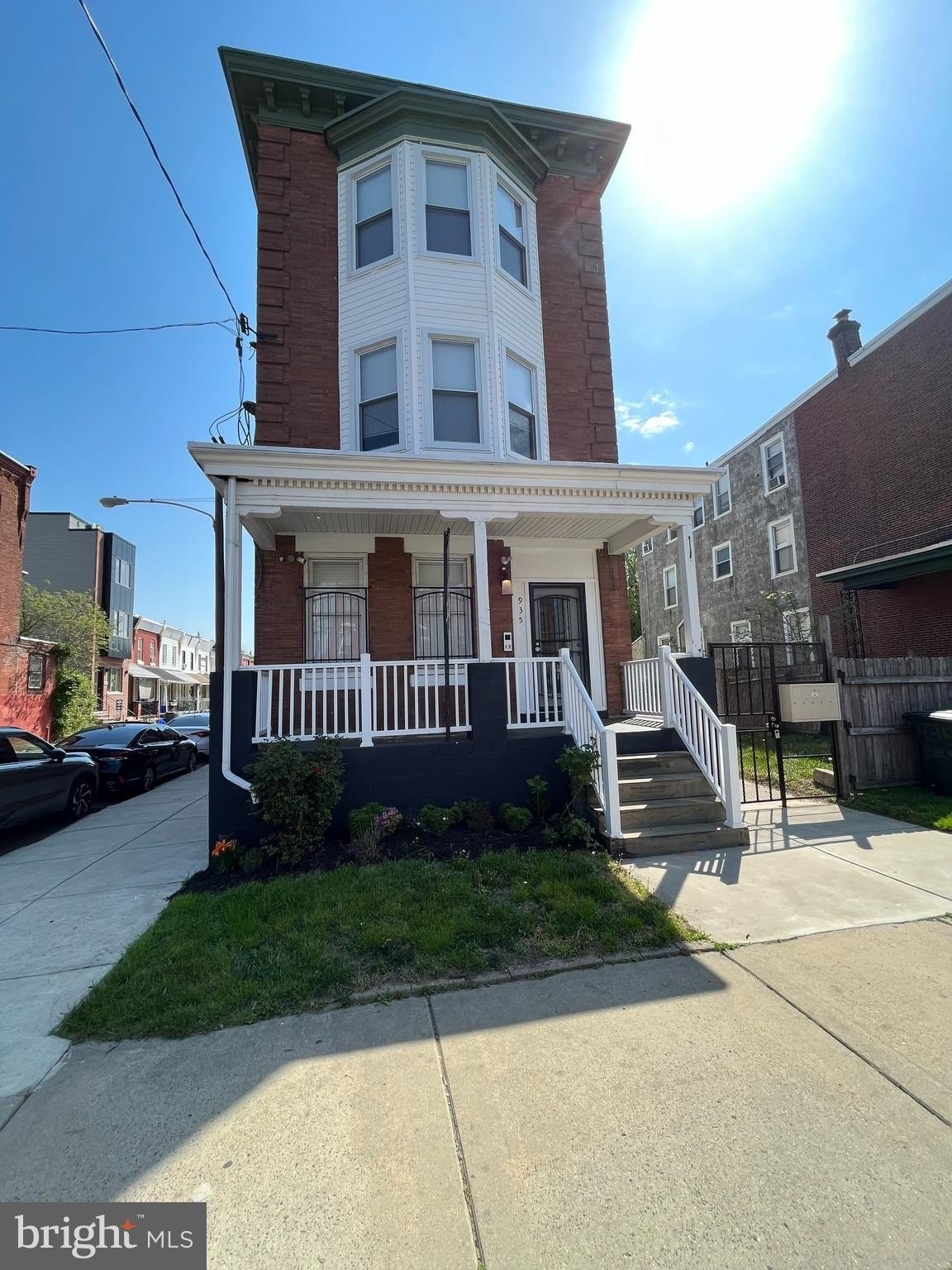 1. 933 Belmont Avenue