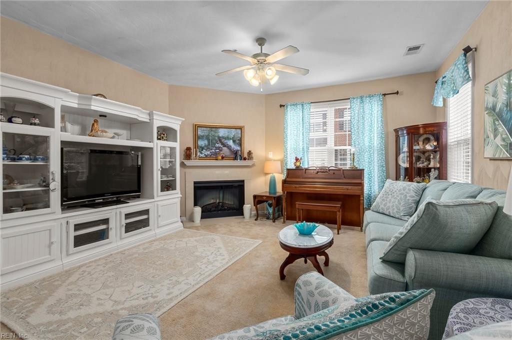 2. 2810 Crescent Moon Court