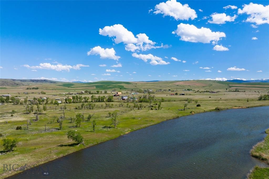 27. Nhn Madison River Road