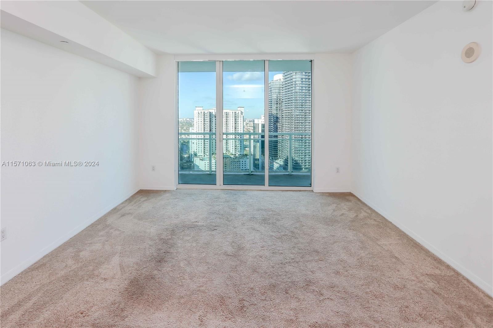 8. 951 Brickell Ave