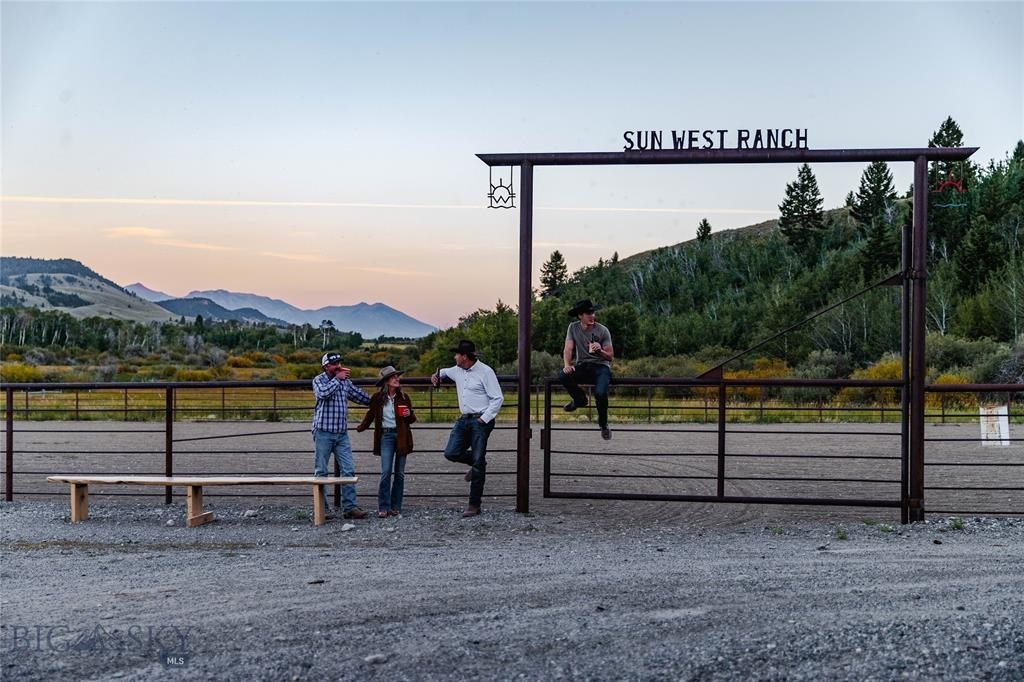 27. Sun West Ranch Lot 34