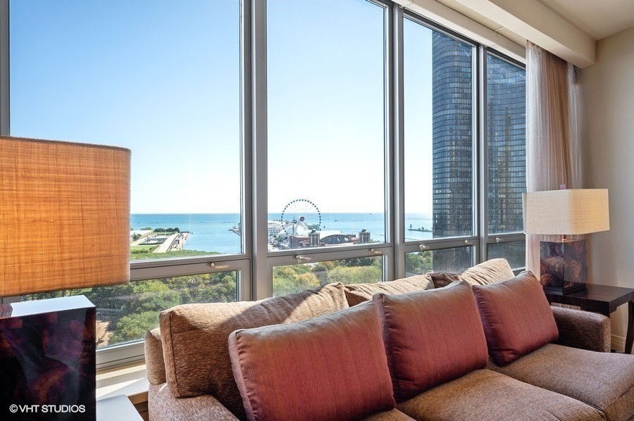 1. 600 N Lake Shore Drive