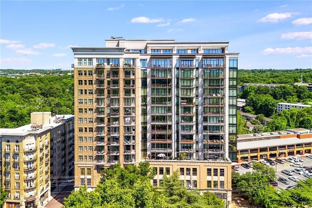 50. 2233 Peachtree Road NE